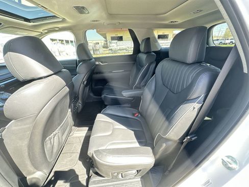 Used 2024 Hyundai Palisade Limited AWD/4WD image 26