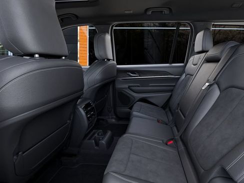 New 2026 Jeep Grand Cherokee L 4WD image 23