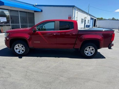 Used 2018 Chevrolet Colorado LT RWD image 2