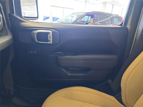 New 2026 Jeep Gladiator Sport image 21