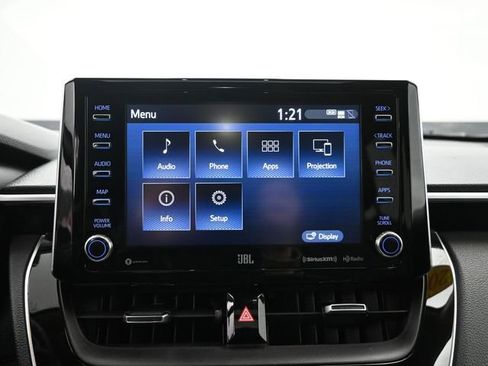 Used 2022 Toyota Corolla Cross XLE w/ Convenience Package image 21