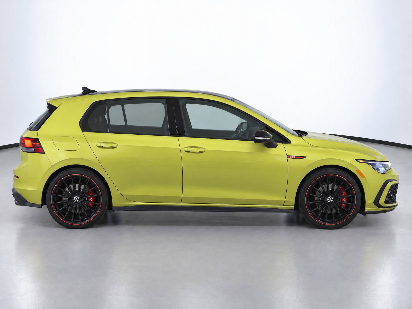 Used 2023 Volkswagen GTI 40th Anniversary Edition FWD image 8