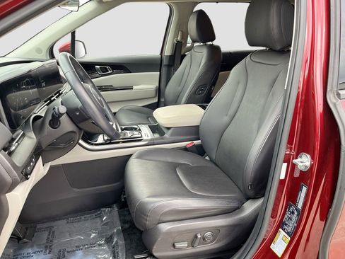Certified 2023 Kia Carnival SX image 20
