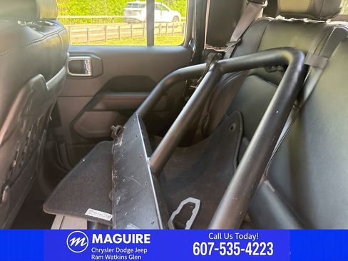 Used 2020 Jeep Gladiator Rubicon AWD/4WD image 33