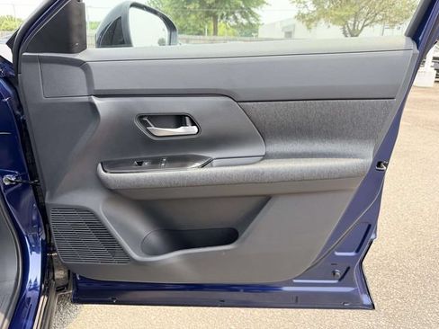 New 2026 Nissan Kicks SV w/ Cold Weather Package FWD image 8