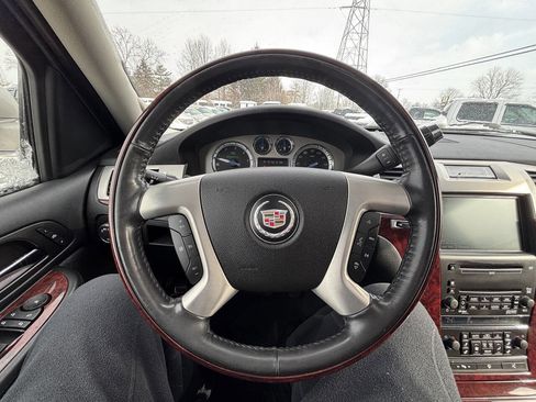 Used 2009 Cadillac Escalade Base 4dr Hybrid SUV image 10