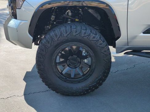 Used 2023 Toyota Tundra Platinum AWD/4WD image 9