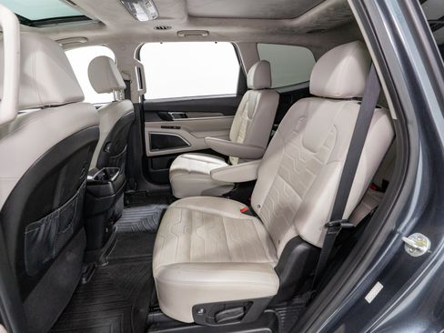 Used 2022 Kia Telluride SX w/ SX Prestige Package AWD/4WD image 33