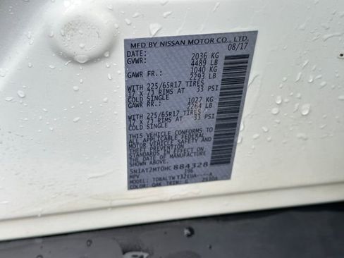 Used 2017 Nissan Rogue SV w/ SV Premium Package image 36