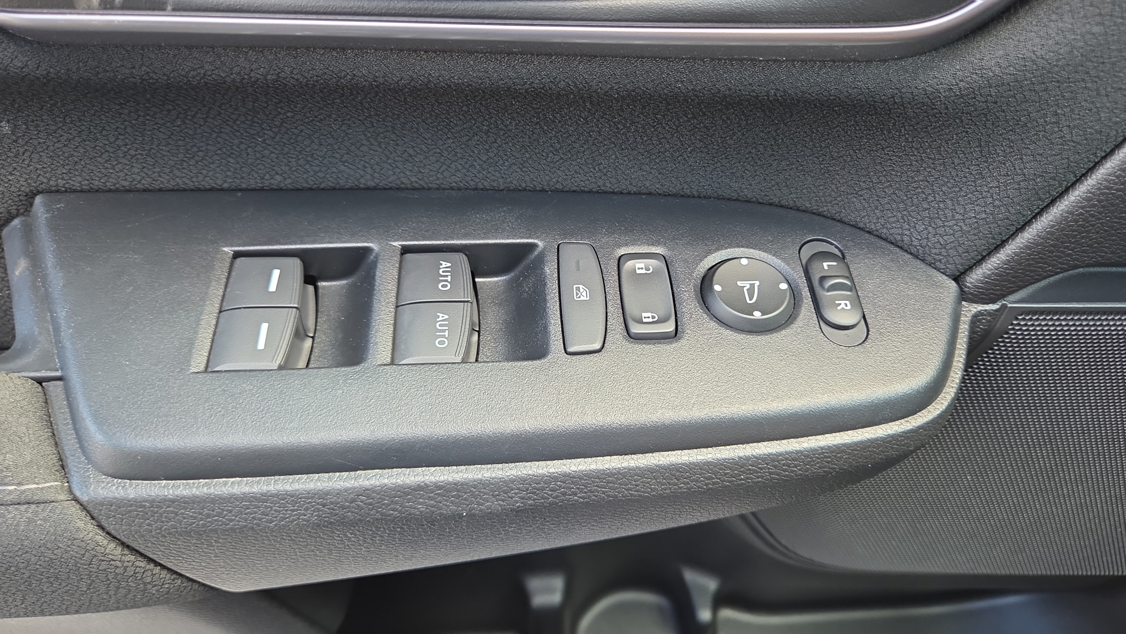 Certified 2022 Honda CR-V EX image 34