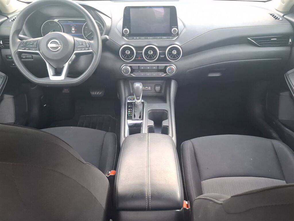 Used 2025 Nissan Sentra SV FWD image 14