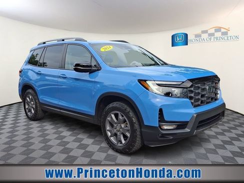 Certified 2024 Honda Passport TrailSport image 1