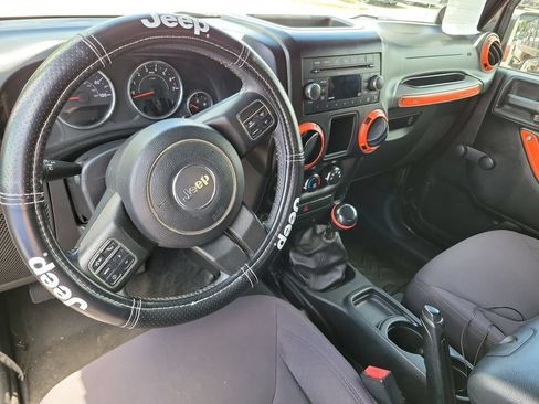 Used 2013 Jeep Wrangler Sport w/ Connectivity Group AWD/4WD image 7