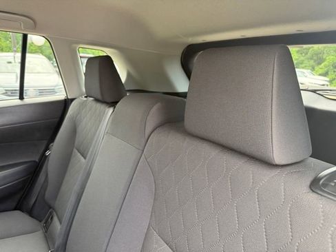 Used 2022 Toyota Corolla Cross LE FWD image 29