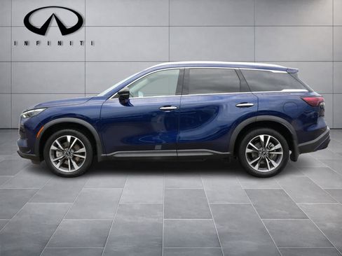 Certified 2023 INFINITI QX60 Luxe w/ Vision Package AWD/4WD image 4