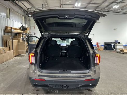 Used 2026 Ford Explorer ST-Line w/ ST-Line Street Pack AWD/4WD image 25