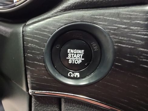 Used 2021 Jeep Grand Cherokee High Altitude AWD/4WD image 23