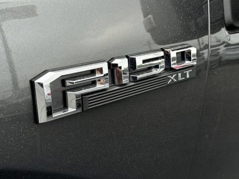 Used 2018 Ford F150 XLT w/ Equipment Group 302A Luxury AWD/4WD image 30