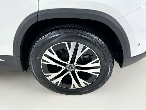 Certified 2025 Mercedes-Benz GLA 250 image 33