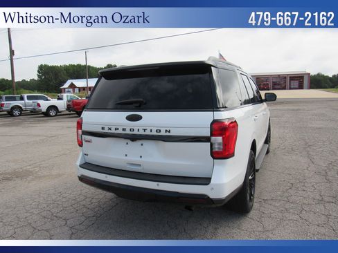 Used 2022 Ford Expedition XLT RWD image 14
