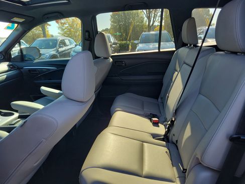 Used 2022 Honda Passport EX-L image 11