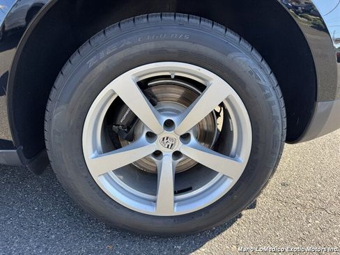 Used 2021 Porsche Macan image 17