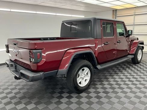 Used 2022 Jeep Gladiator Sport AWD/4WD image 17