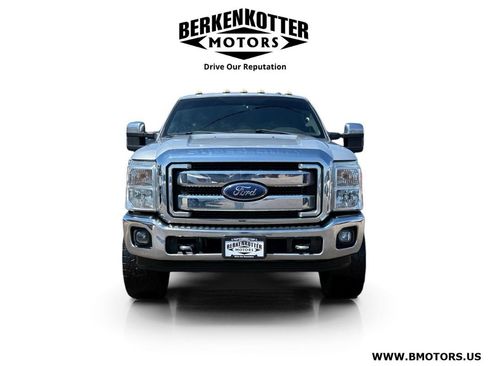 Used 2016 Ford F250 Lariat w/ Lariat Ultimate Package AWD/4WD image 8