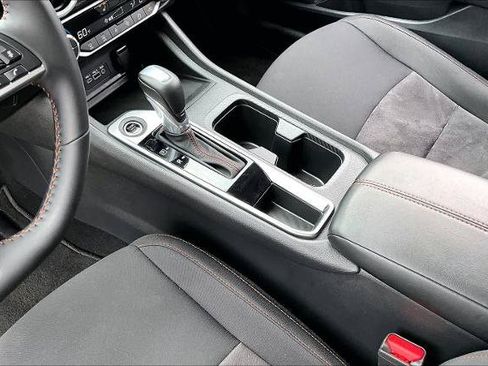 Certified 2025 Nissan Sentra SR FWD image 17