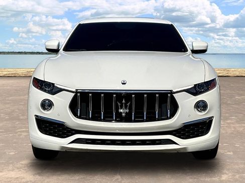 Used 2022 Maserati Levante GT AWD/4WD image 2