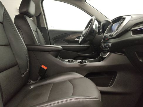 Used 2022 GMC Terrain SLT w/ Tech Package AWD/4WD image 21