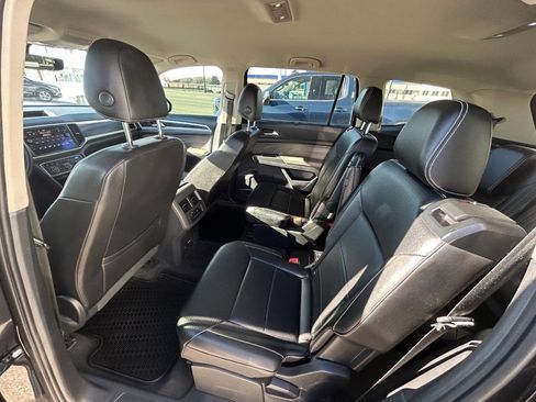 Used 2021 Volkswagen Atlas SE image 8