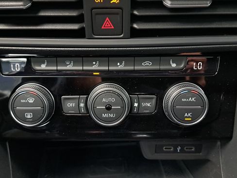 Used 2023 Volkswagen Jetta GLI Autobahn FWD image 21