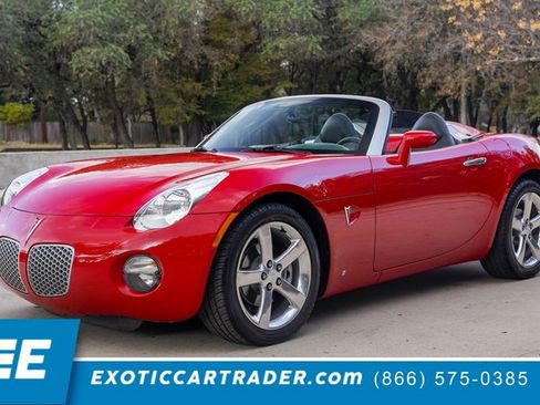 Used 2006 Pontiac Solstice Convertible w/ Premium Package image 1