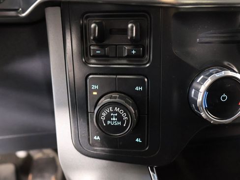 Used 2022 Ford F150 Lariat AWD/4WD image 8