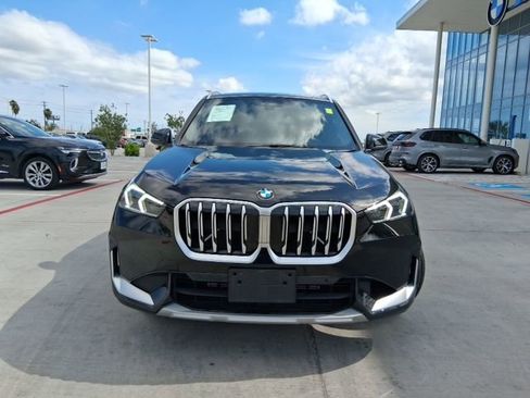 Used 2025 BMW X1 xDrive28i AWD/4WD image 2