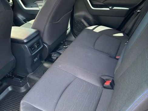 Used 2025 Toyota RAV4 SE w/ Convenience Package AWD/4WD image 7
