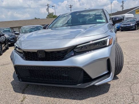 Used 2025 Honda Civic Sport Touring image 2