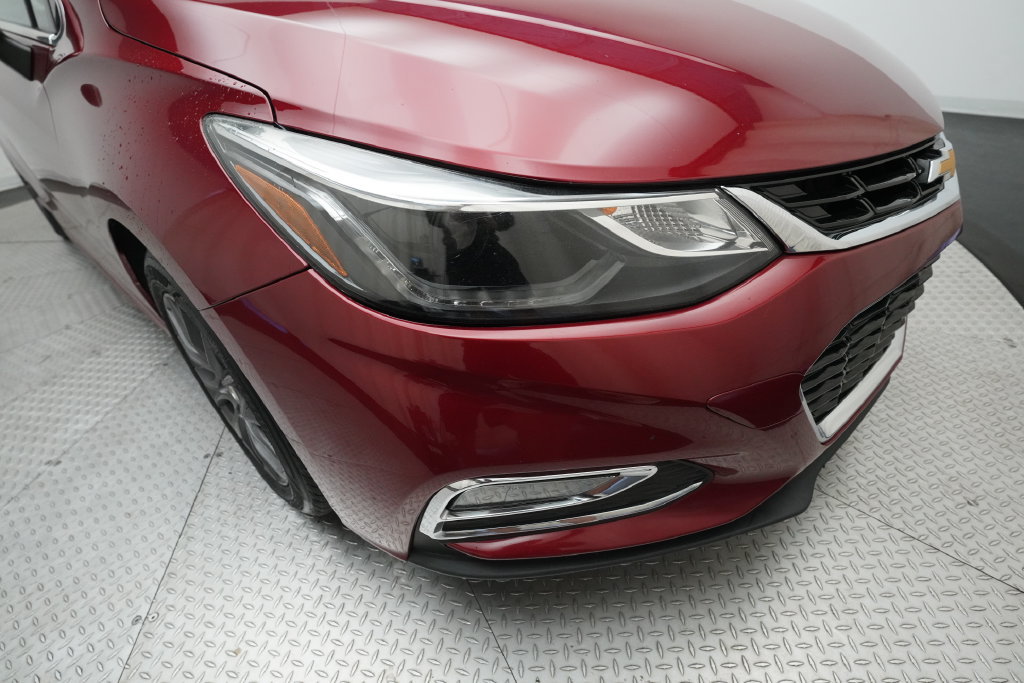 Used 2017 Chevrolet Cruze Premier FWD image 22