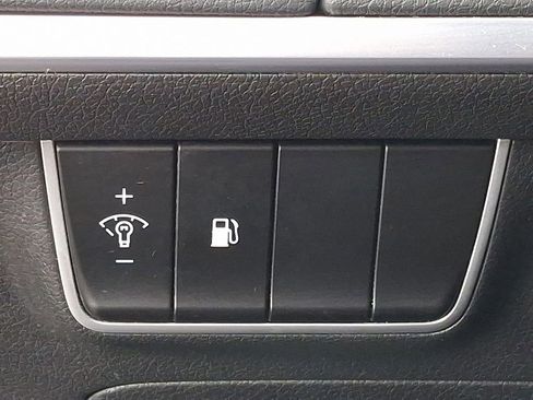 Used 2018 Kia Stinger image 23