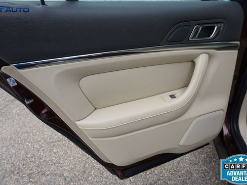 Used 2010 Lincoln MKS AWD image 18