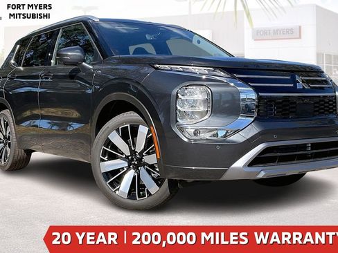 New 2026 Mitsubishi Outlander SEL FWD image 1