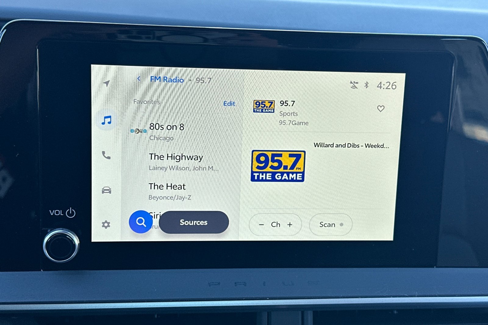 New 2027 Toyota Prius LE FWD image 17