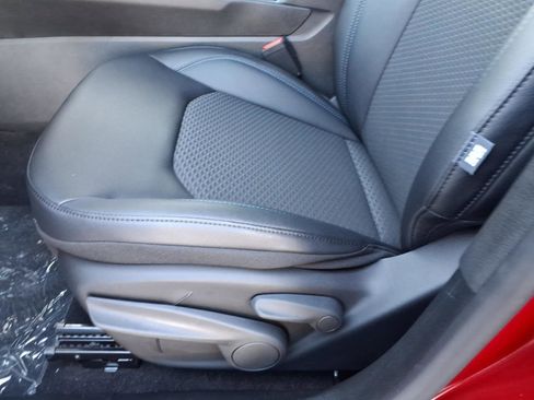 New 2026 Jeep Compass Latitude image 10