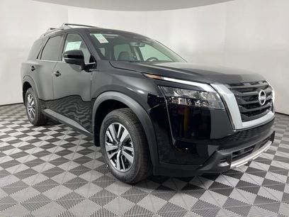 New 2025 Nissan Pathfinder SL