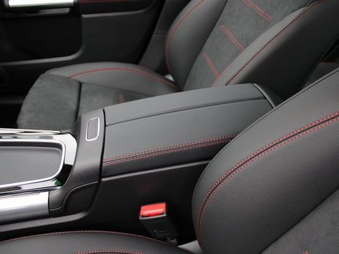 New 2024 Mercedes-Benz GLA 35 AMG 4MATIC image 18