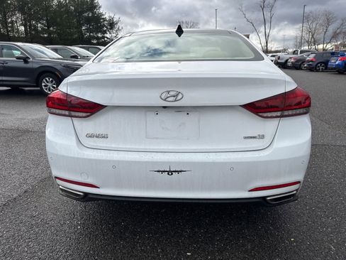 Used 2015 Hyundai Genesis 3.8 w/ Option Group 03 image 4