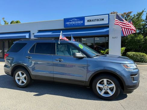 Used 2018 Ford Explorer FWD image 16
