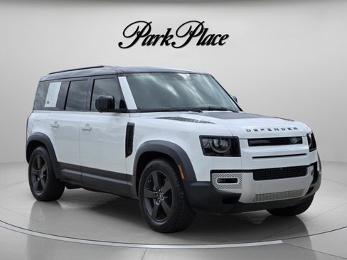 Used 2020 Land Rover Defender 110 HSE AWD/4WD image 7