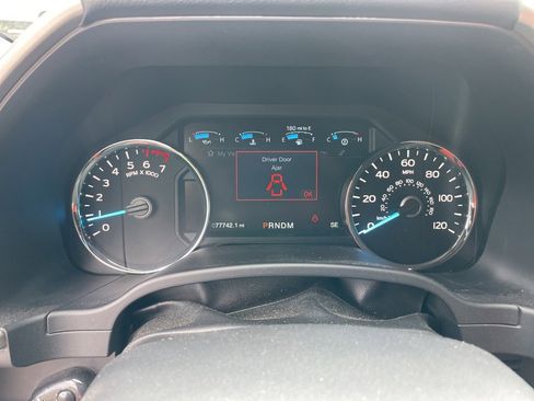 Used 2019 Ford F150 Lariat w/ FX4 Off-Road Package image 25